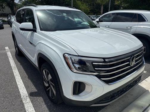 White 2024 Volkswagen Atlas 2.0T SE w/Technology