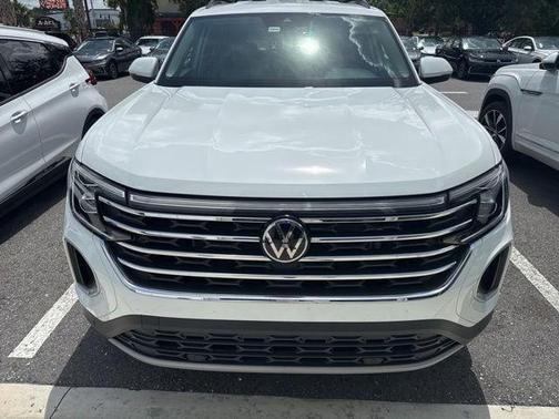 White 2024 Volkswagen Atlas 2.0T SE w/Technology