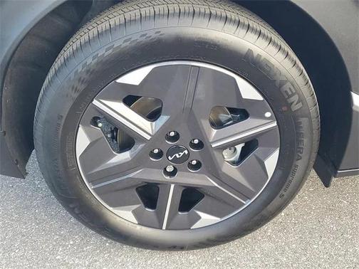 2025 Kia EV6 Light Long Range