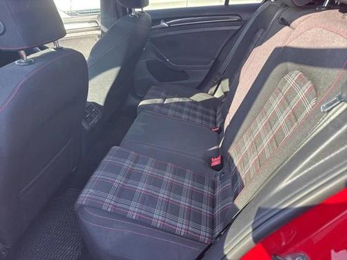 2016 Volkswagen Golf GTI 2.0T S 4-Door