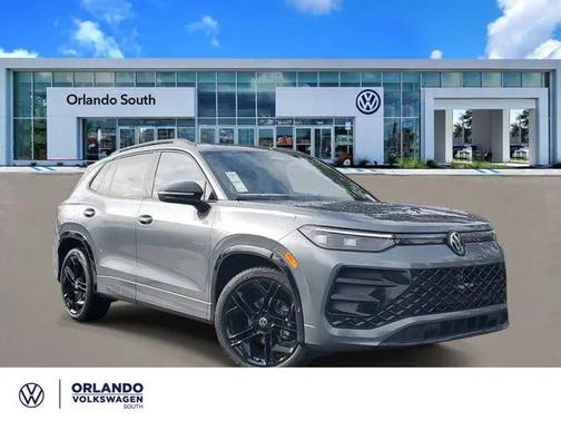 Platinum Gray 2026 Volkswagen Tiguan 2.0T SE R-Line Black