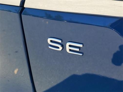 2025 Volkswagen Atlas 2.0T SE