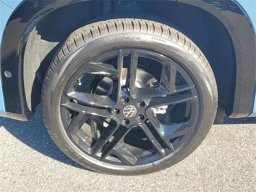 2025 Volkswagen Tiguan 2.0T SE R-Line Black