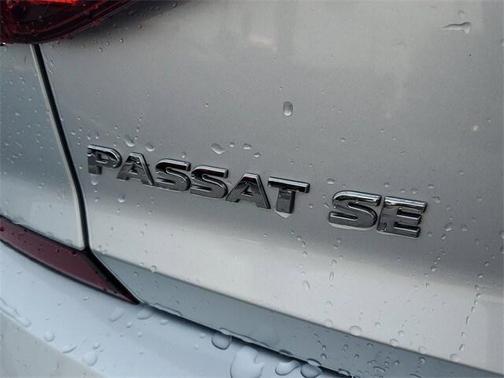 2018 Volkswagen Passat 2.0T SE