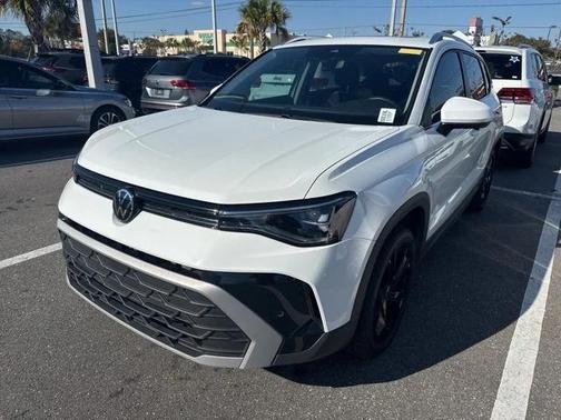 2025 Volkswagen Taos 1.5T SE