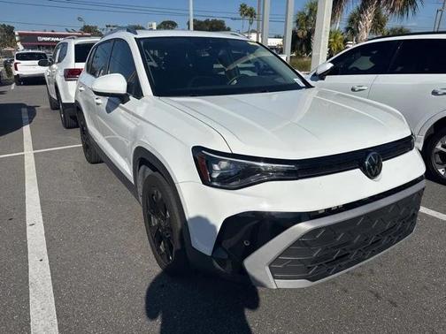 2025 Volkswagen Taos 1.5T SE