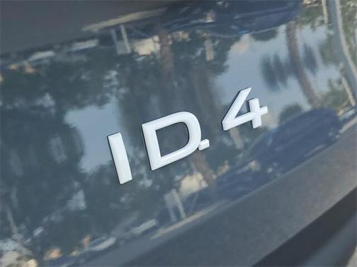 2025 Volkswagen ID.4 Pro