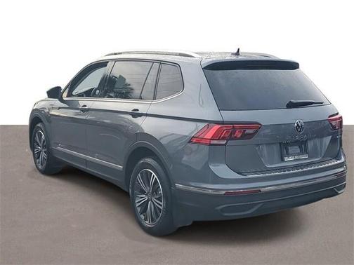 2024 Volkswagen Tiguan 2.0T Wolfsburg Edition