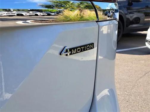 2025 Volkswagen Atlas 2.0T SEL Premium R-Line 4MOTION