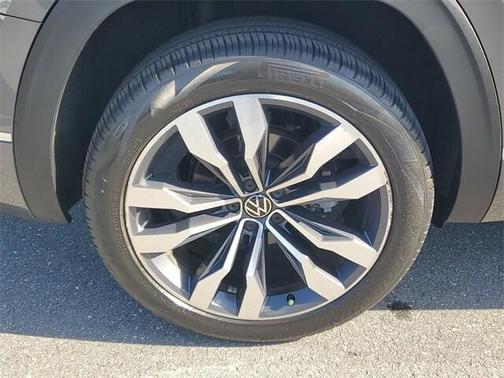 2022 Volkswagen Atlas 3.6L SEL Premium