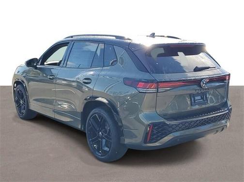 2025 Volkswagen Tiguan 2.0T SE R-Line Black