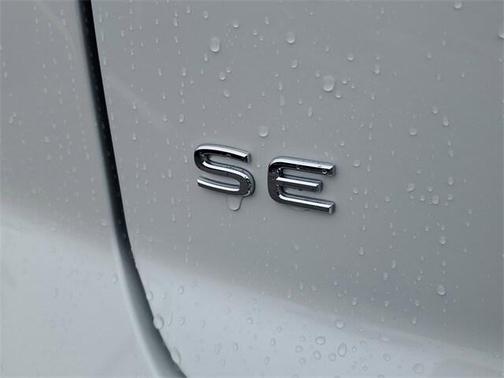 2026 Volkswagen Atlas Cross Sport 2.0T SE