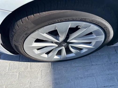 2022 Tesla Model 3 Standard Range