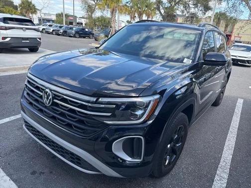 2025 Volkswagen Atlas 2.0T Peak Edition