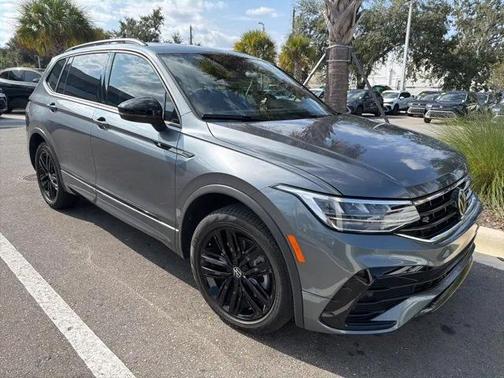 2022 Volkswagen Tiguan 2.0T SE R-Line Black