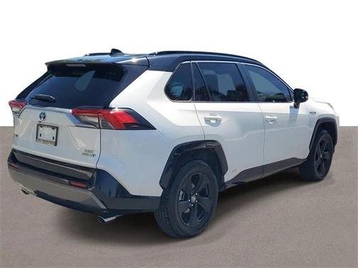 2020 Toyota RAV4 Hybrid SE