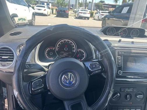 2014 Volkswagen Beetle DSG 2.0T R-Line