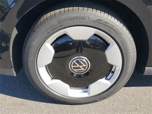 2025 Volkswagen ID. Buzz Pro S Plus