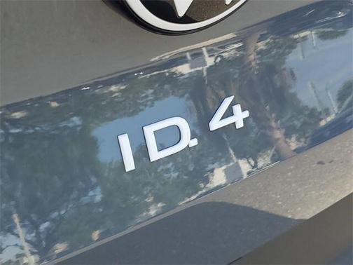 2025 Volkswagen ID.4 Pro