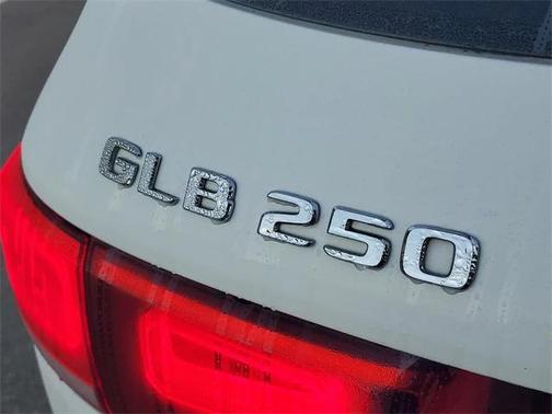 2021 Mercedes-Benz GLB 250 4MATIC