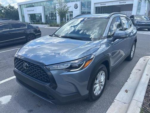 Celestite 2024 Toyota Corolla Cross LE