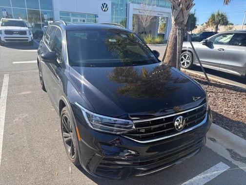 2023 Volkswagen Tiguan 2.0T SE R-Line Black