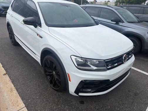 2021 Volkswagen Tiguan 2.0T SE R-Line Black