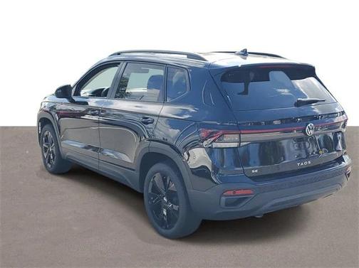 2025 Volkswagen Taos 1.5T SE Black