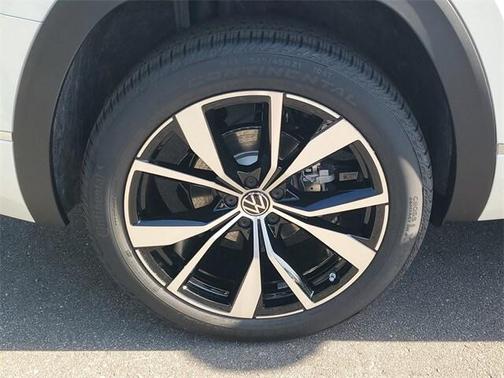 2025 Volkswagen Atlas 2.0T SEL Premium R-Line 4MOTION