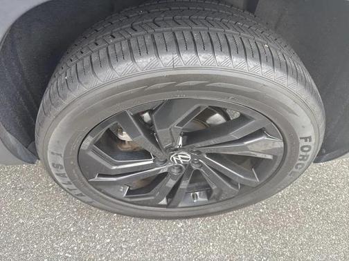 2022 Volkswagen Atlas 3.6L SE w/Technology