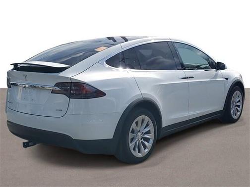 2017 Tesla Model X 90D