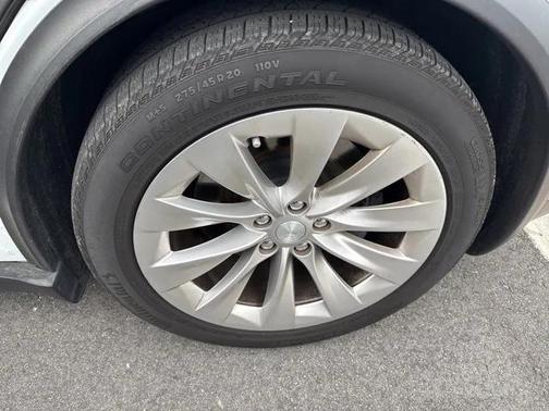 2017 Tesla Model X 90D