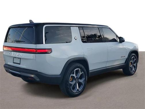 2023 Rivian R1S Adventure