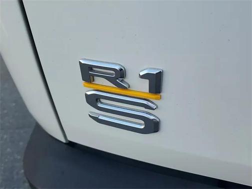 2023 Rivian R1S Adventure