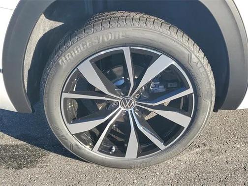 2026 Volkswagen Atlas 2.0T SEL Premium R-Line 4MOTION