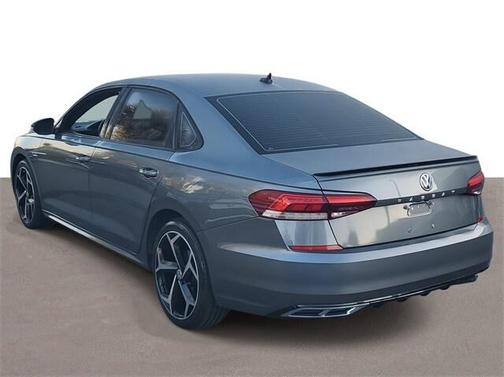 2022 Volkswagen Passat 2.0T R-Line