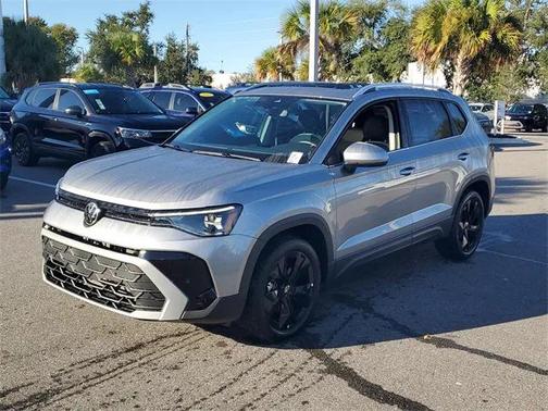 2025 Volkswagen Taos 1.5T SE