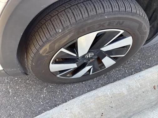 2024 Volkswagen Atlas Cross Sport 2.0T SEL