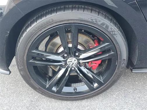 2019 Volkswagen Golf GTI 2.0T S 4-Door