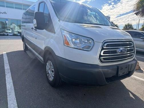 2017 Ford Transit-350 XLT
