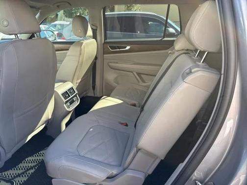 2024 Volkswagen Atlas 2.0T SE