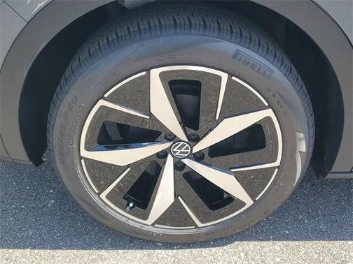 2025 Volkswagen ID.4 Pro