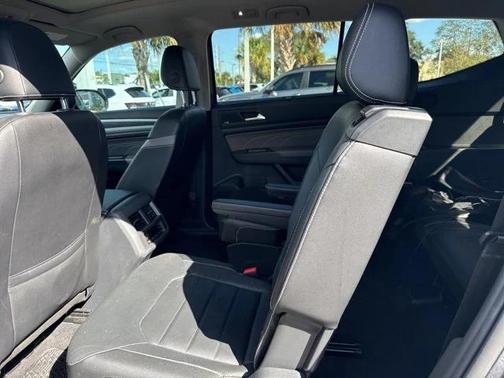 2022 Volkswagen Atlas 3.6L SEL Premium