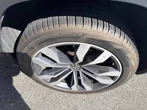 2022 Volkswagen Atlas 3.6L SEL Premium