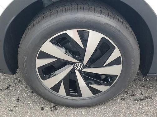 2025 Volkswagen ID.4 Pro