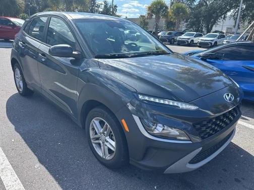 2022 Hyundai KONA SE