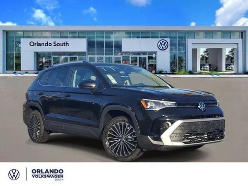 Deep Black Pearl 2026 Volkswagen Taos SE