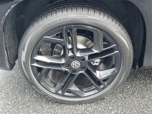 2025 Volkswagen Tiguan 2.0T SE R-Line Black