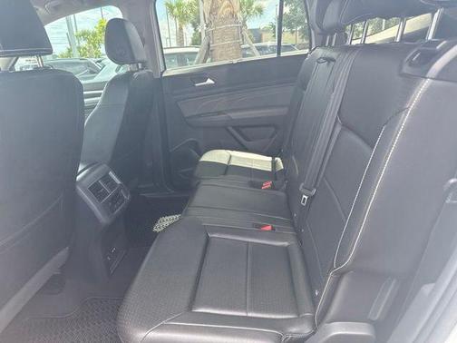 Pure White 2023 Volkswagen Atlas 3.6L SE w/Technology
