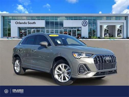 2025 Audi Q3 Premium 45 TFSI S line quattro Tiptronic